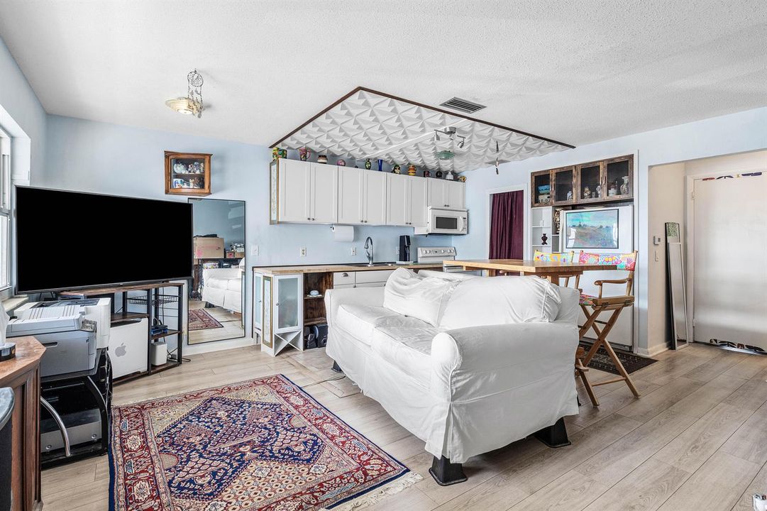 003-5505NorthOceanBoulevard-11208-OceanR