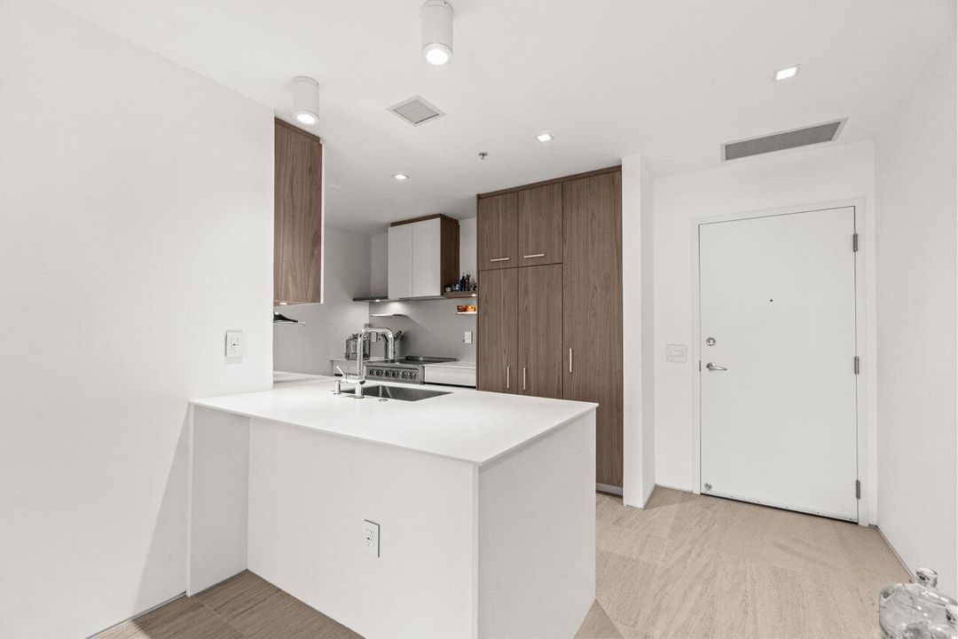 003-300SouthAustralianAvenue-1104-WestPa