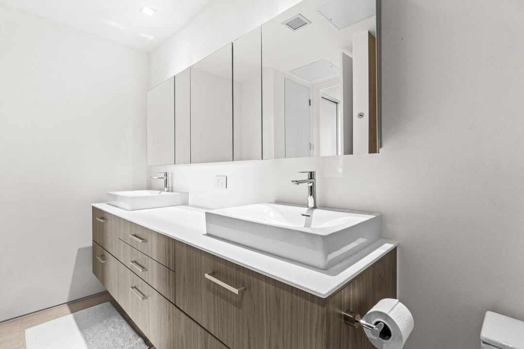 025-300SouthAustralianAvenue-1104-WestPa