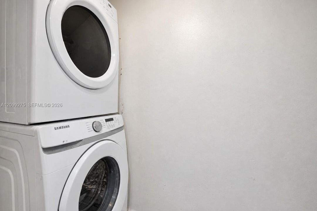 One of only a couple units in the building with an in unit washer & dryer.