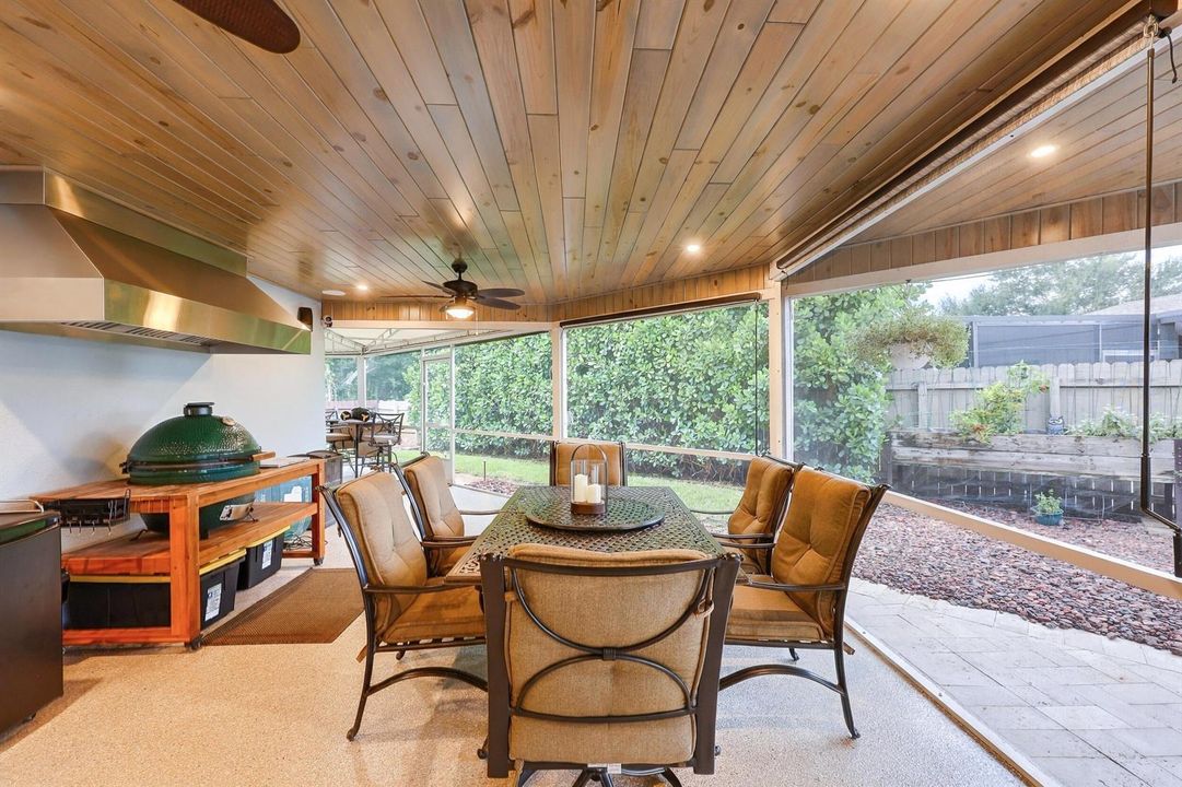 Built In Bar & BBQ Area
