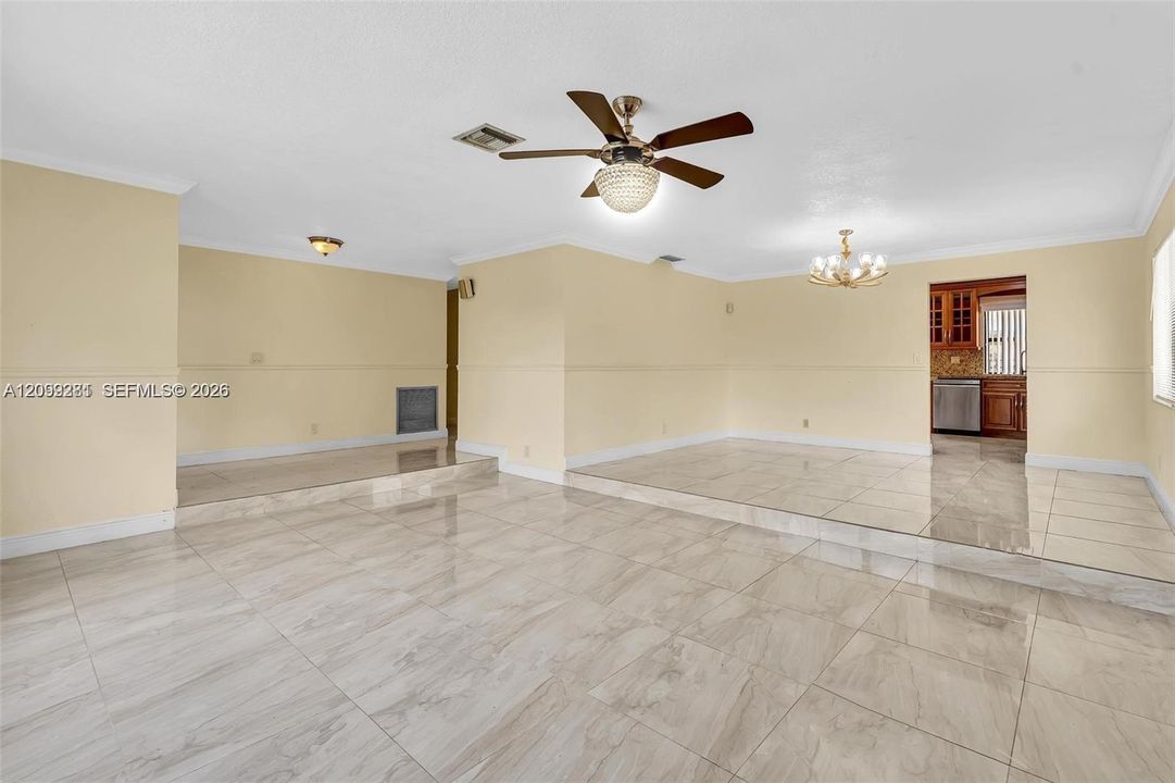 En Renta: $3,700 (3 camas, 3 baños, 1920 Pies cuadrados)