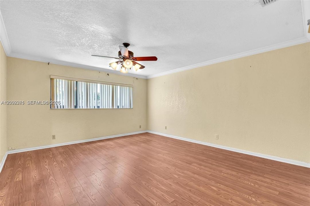 En Renta: $3,700 (3 camas, 3 baños, 1920 Pies cuadrados)