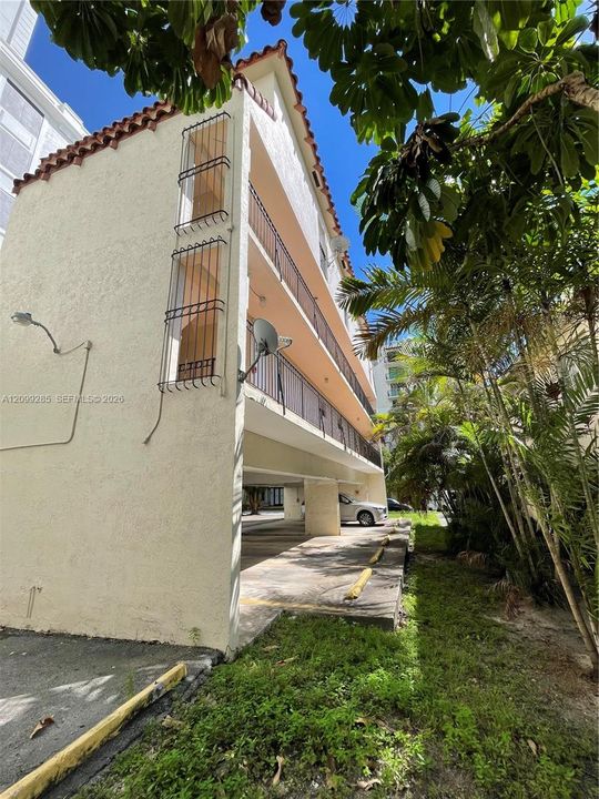 For Rent: $1,650 (1 beds, 1 baths, 4789 Square Feet)