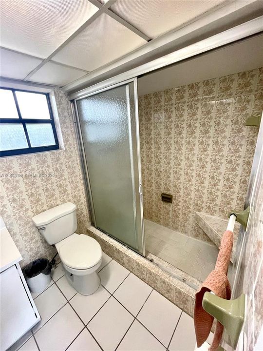 For Rent: $1,650 (1 beds, 1 baths, 4789 Square Feet)