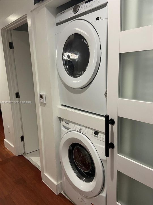 For Rent: $4,400 (2 beds, 2 baths, 1078 Square Feet)