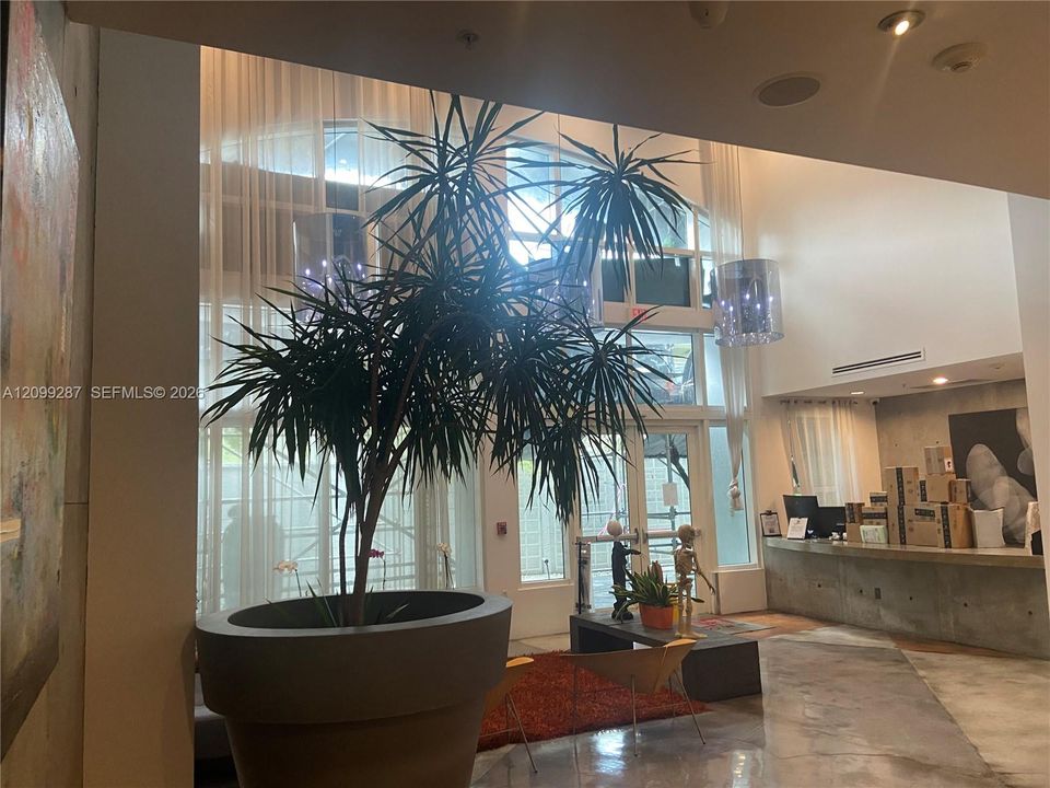 For Rent: $4,400 (2 beds, 2 baths, 1078 Square Feet)