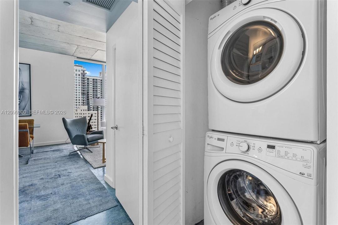 На продажу: $439,500 (2 спален, 1 ванн, 736 Квадратных фут)