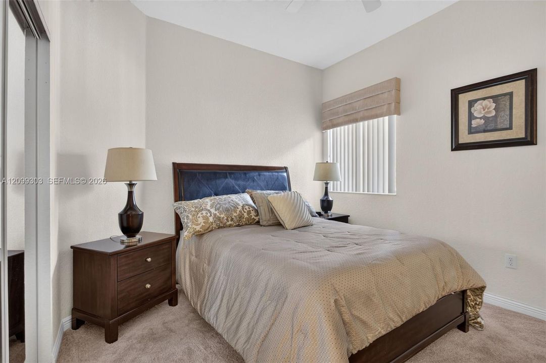 En Venta: $322,900 (2 camas, 2 baños, 1692 Pies cuadrados)