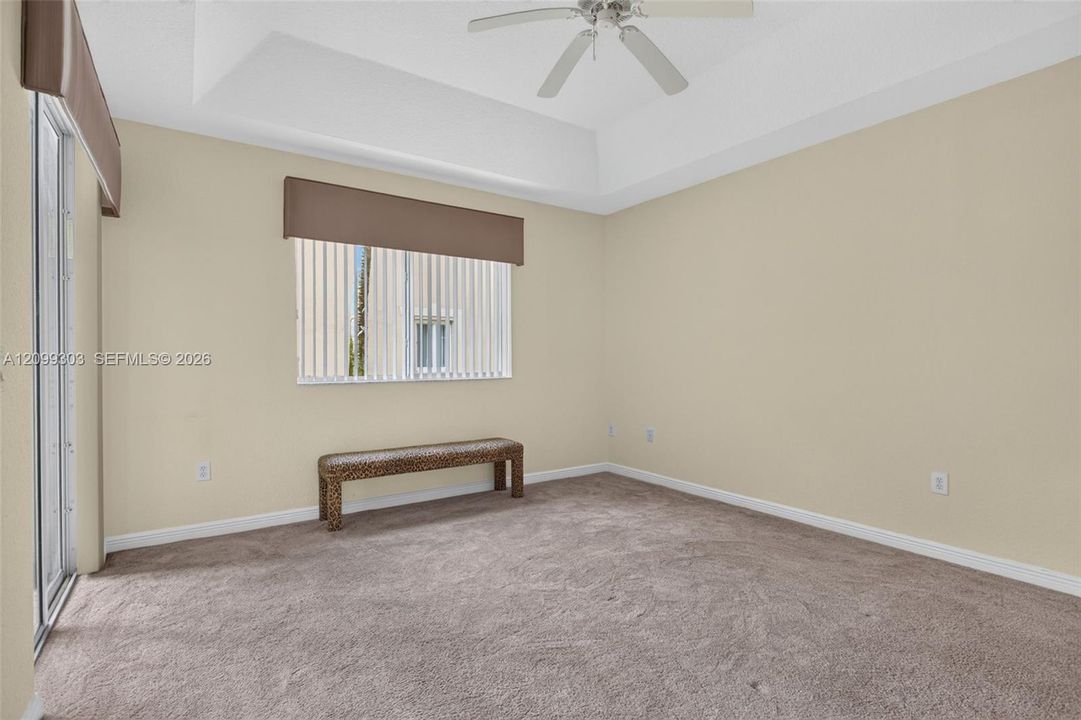 En Venta: $322,900 (2 camas, 2 baños, 1692 Pies cuadrados)