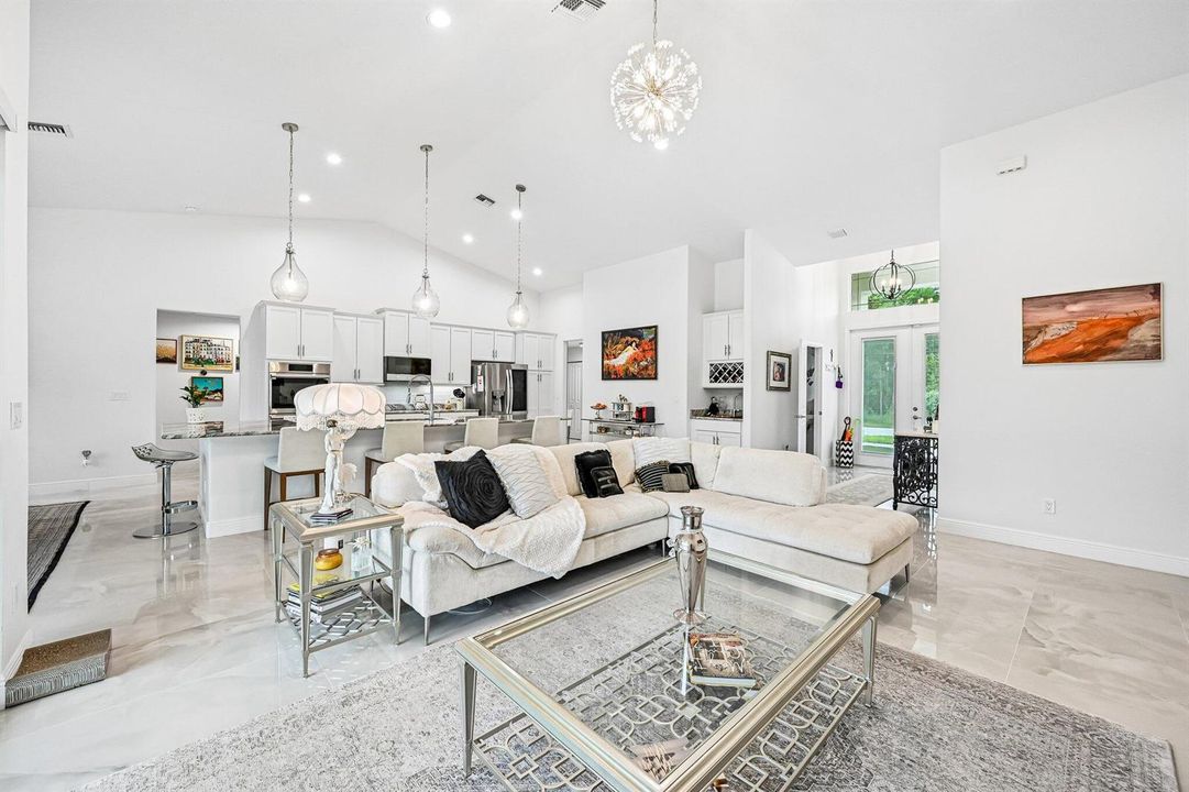 9-web-or-mls-NW Culebra Ave-S1010-009