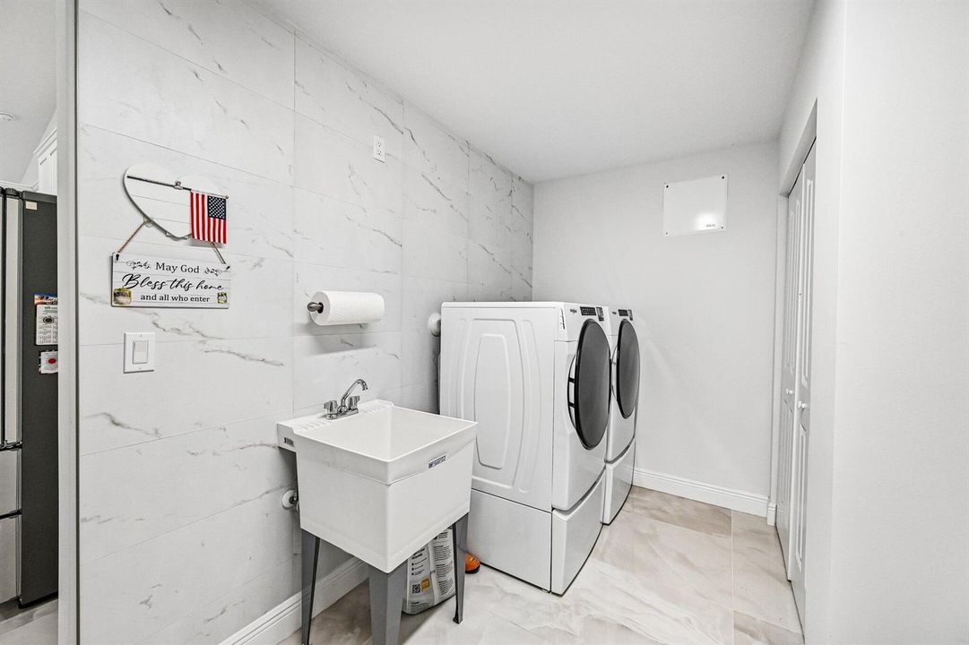 34-web-or-mls-NW Culebra Ave-S1010-034
