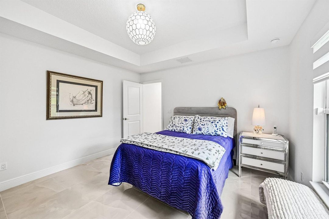 32-web-or-mls-NW Culebra Ave-S1010-032