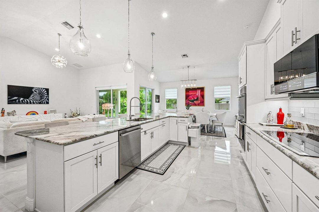 16-web-or-mls-NW Culebra Ave-S1010-016