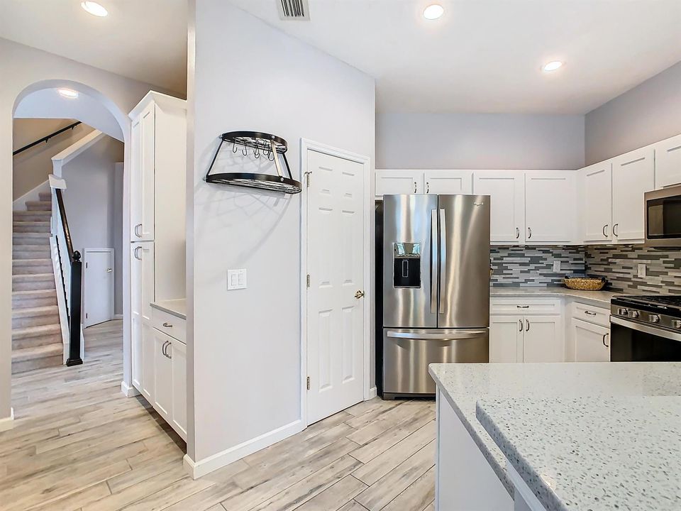304 Calabay Parc Boulevard-26