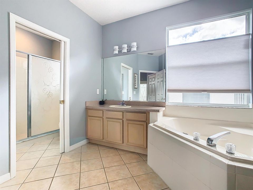 304 Calabay Parc Boulevard-65