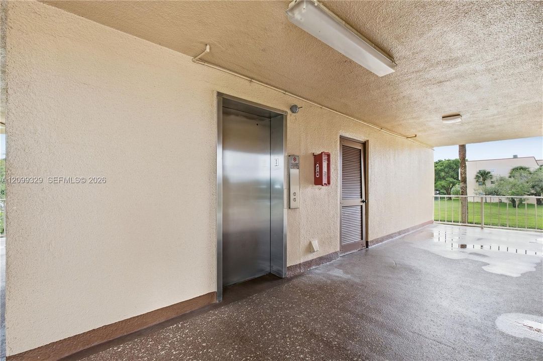 En Venta: $100,000 (2 camas, 2 baños, 850 Pies cuadrados)