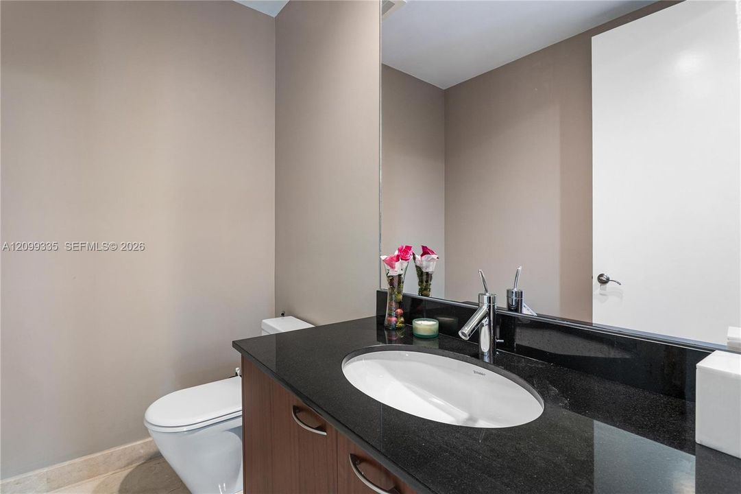 For Rent: $11,500 (3 beds, 3 baths, 1979 Square Feet)