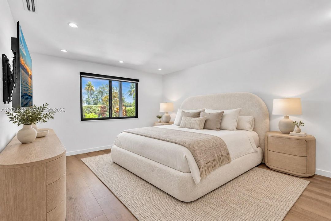 En Venta: $2,999,000 (3 camas, 2 baños, 2531 Pies cuadrados)