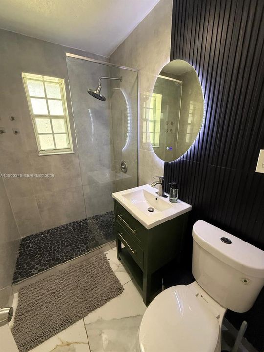 For Sale: $439,000 (2 beds, 1 baths, 1196 Square Feet)