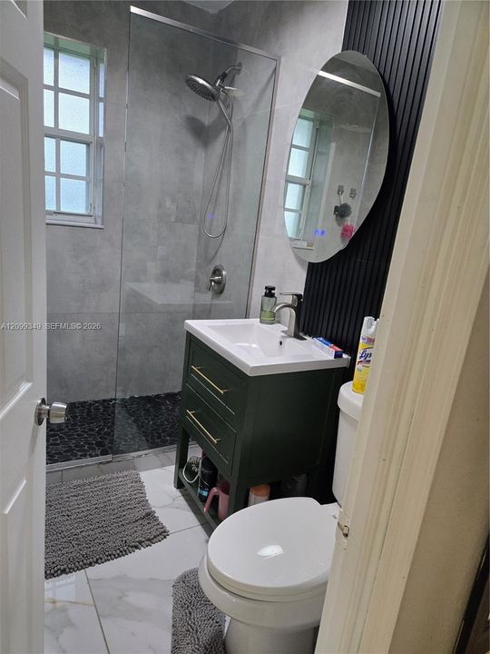For Sale: $439,000 (2 beds, 1 baths, 1196 Square Feet)