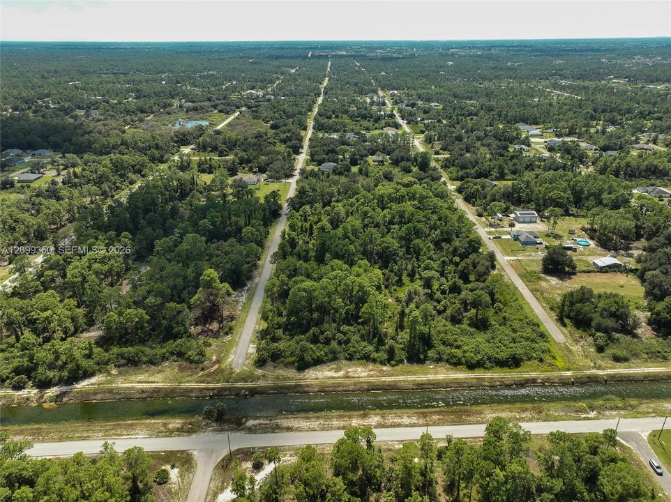 На продажу: $32,000 (0.50 acres)