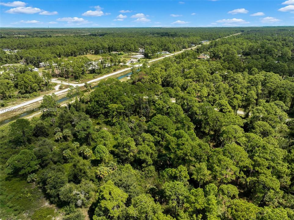 На продажу: $32,000 (0.50 acres)