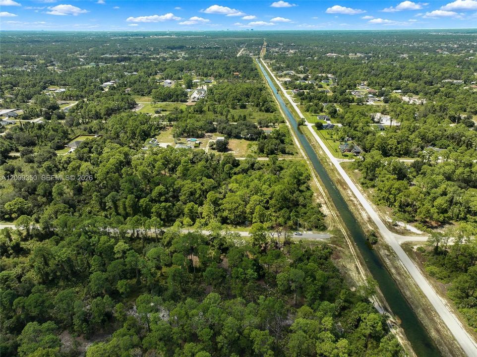 На продажу: $32,000 (0.50 acres)