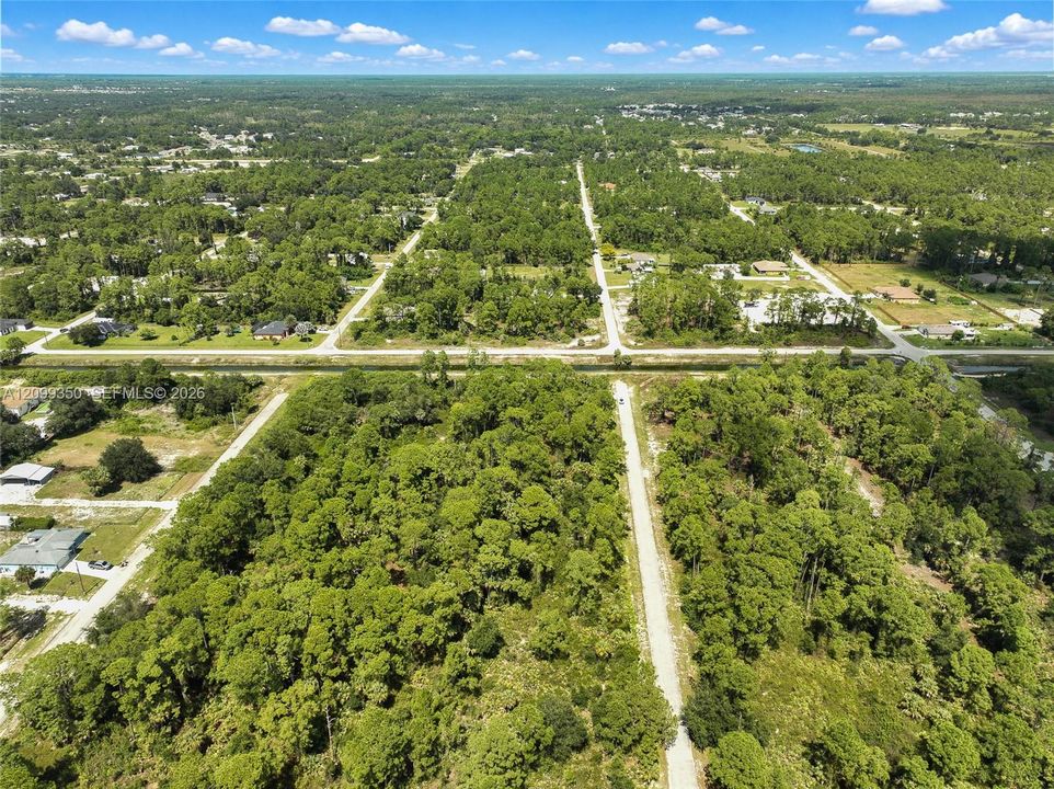 На продажу: $32,000 (0.50 acres)