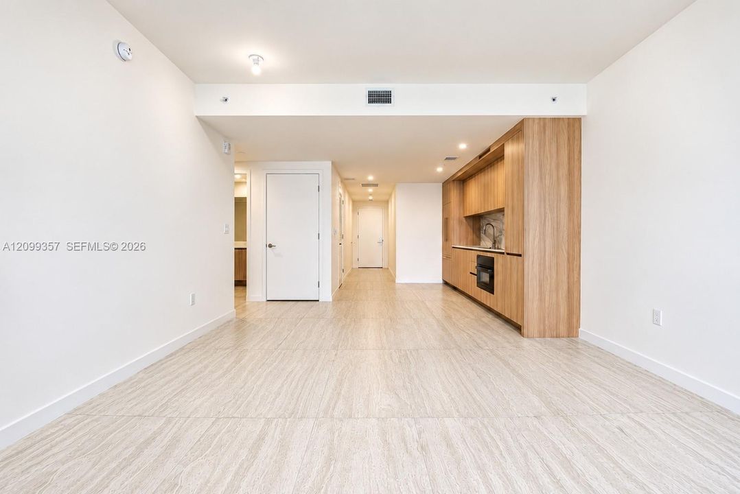 В аренду: $7,300 (2 спален, 2 ванн, 0 Квадратных фут)