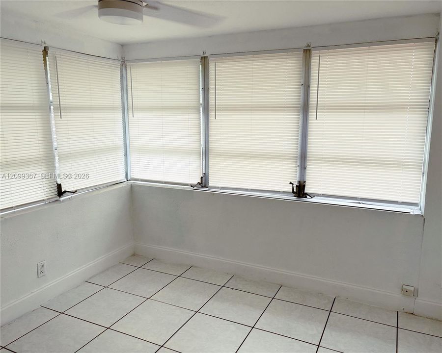 For Rent: $3,095 (2 beds, 2 baths, 2364 Square Feet)