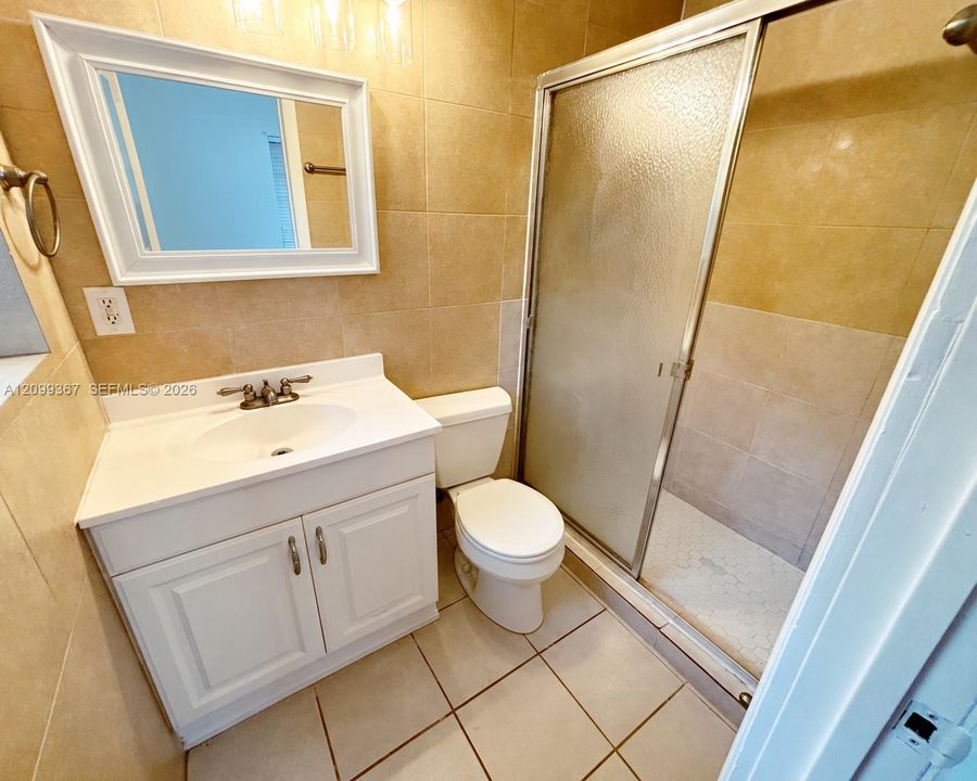 For Rent: $3,095 (2 beds, 2 baths, 2364 Square Feet)