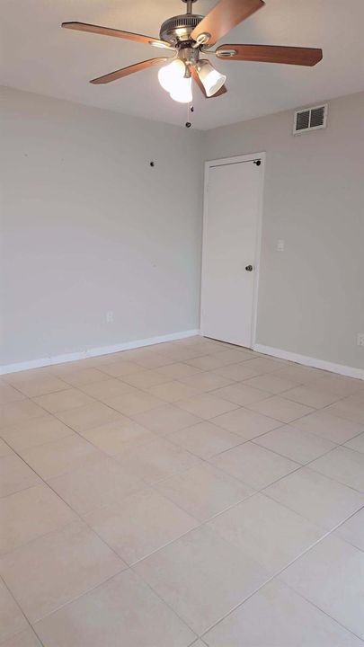 2521MANORB18