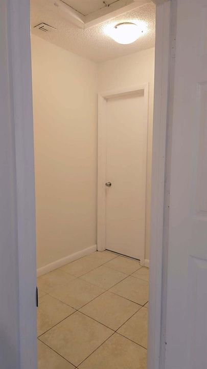 2521MANORA13