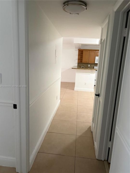 В аренду: $2,500 (2 спален, 2 ванн, 955 Квадратных фут)