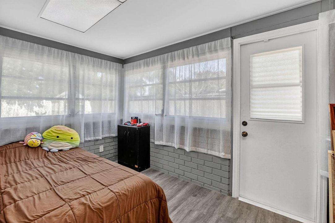 Office / Bonus Room