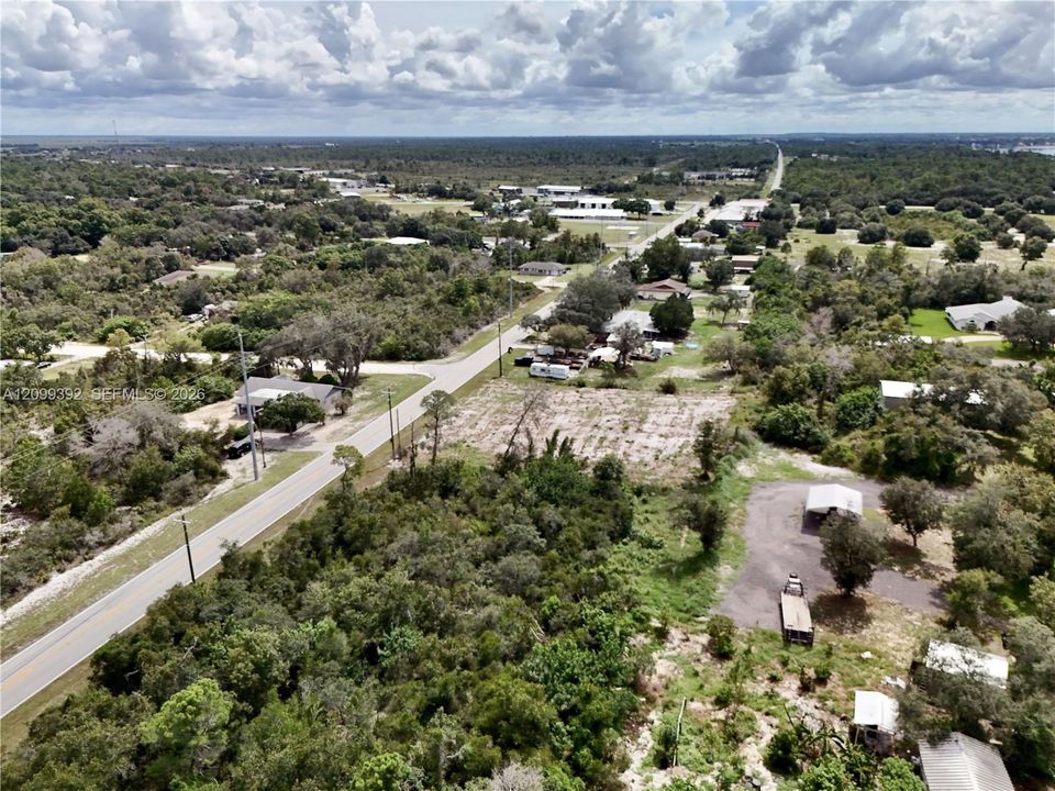 На продажу: $17,000 (0.26 acres)