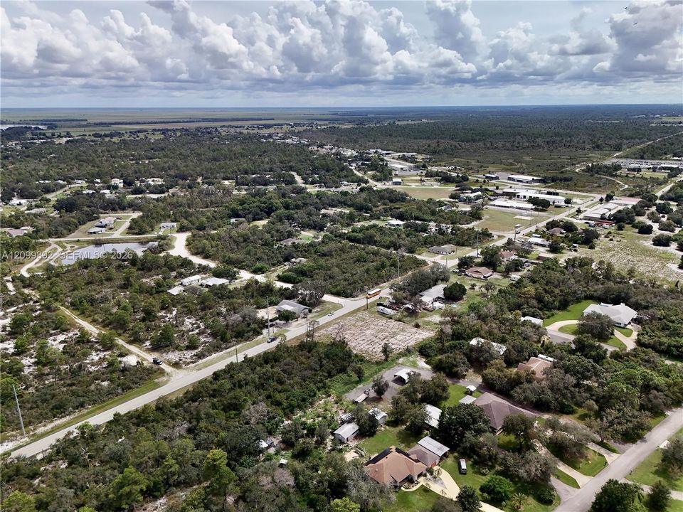 На продажу: $17,000 (0.26 acres)