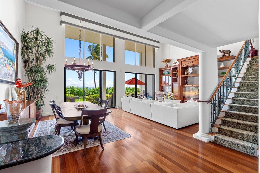 OCEANFRONT LIVING ROOM