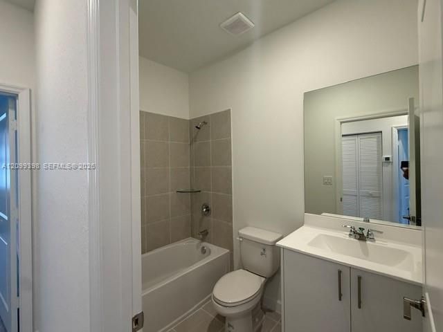 For Rent: $2,390 (3 beds, 2 baths, 0 Square Feet)