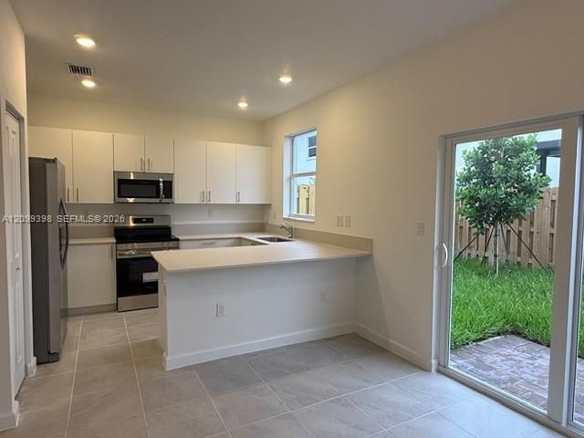For Rent: $2,390 (3 beds, 2 baths, 0 Square Feet)