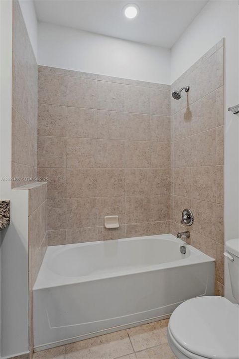 В аренду: $3,800 (3 спален, 2 ванн, 0 Квадратных фут)
