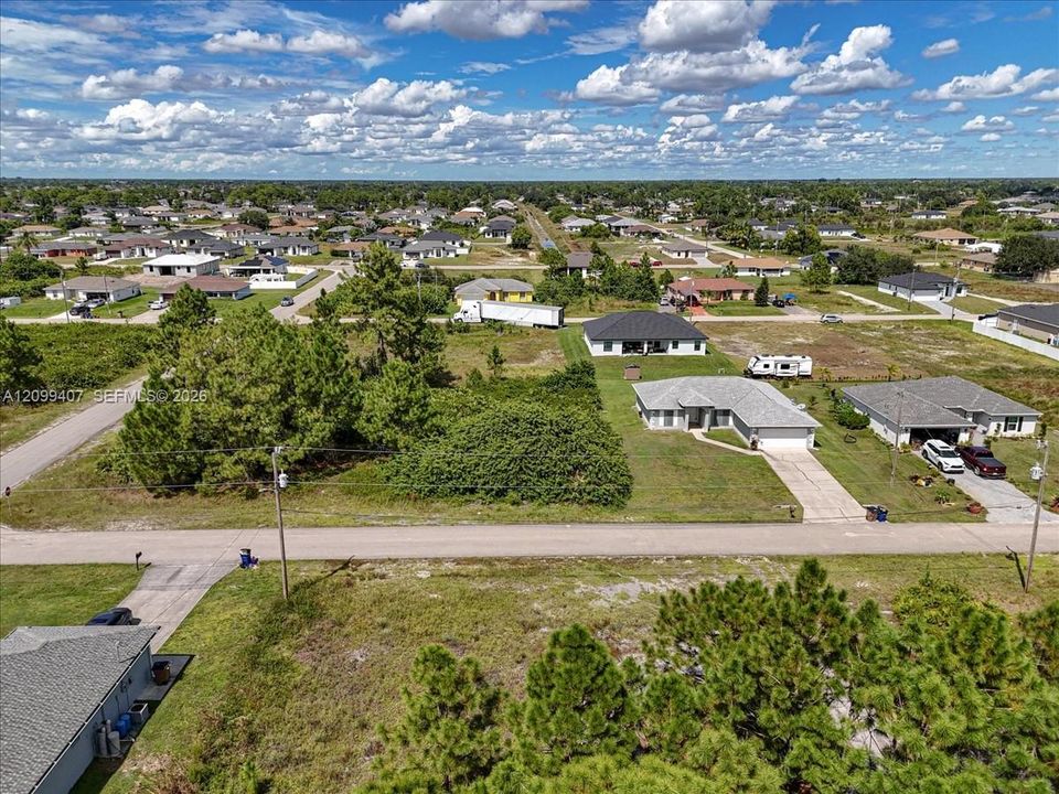 На продажу: $26,000 (0.25 acres)