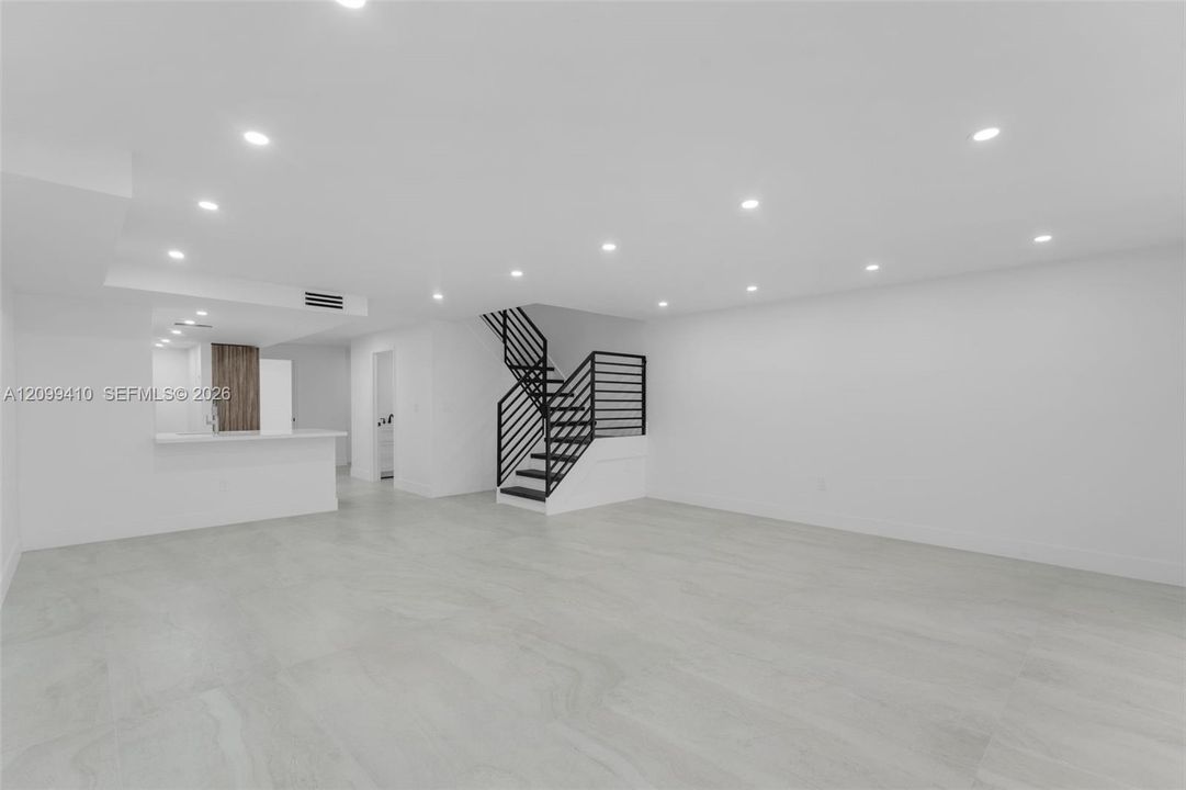 For Sale: $660,000 (3 beds, 2 baths, 1788 Square Feet)