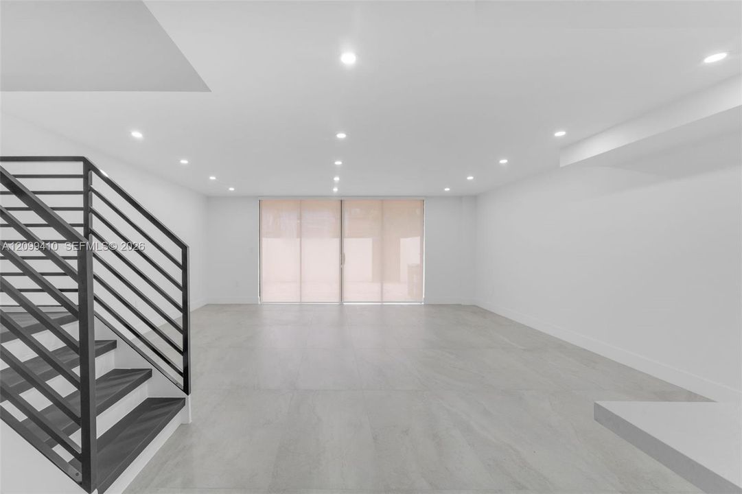 For Sale: $660,000 (3 beds, 2 baths, 1788 Square Feet)