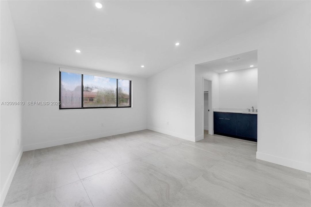 For Sale: $660,000 (3 beds, 2 baths, 1788 Square Feet)