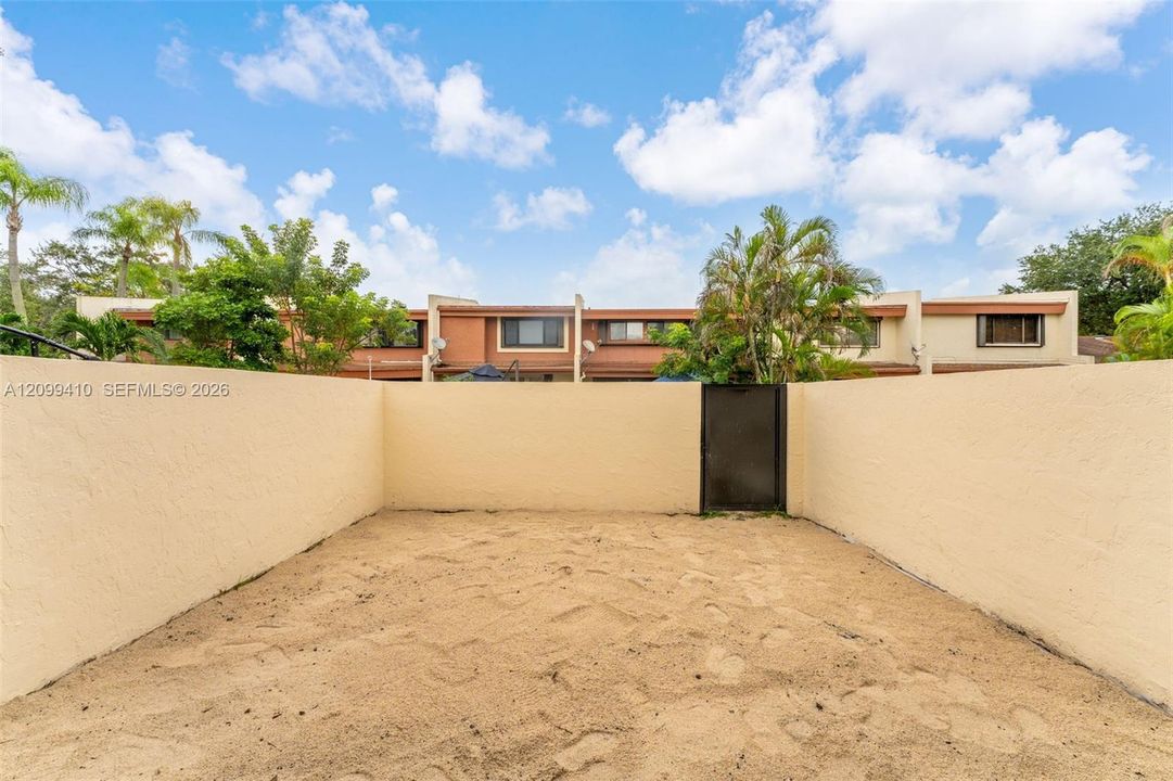 For Sale: $660,000 (3 beds, 2 baths, 1788 Square Feet)