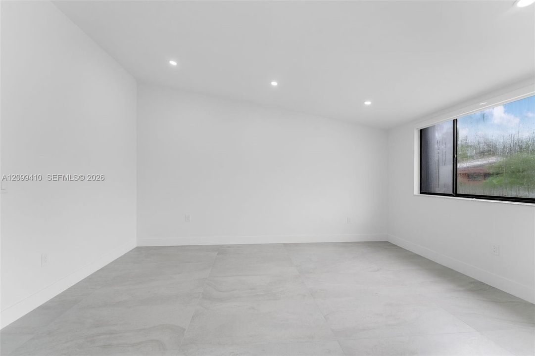 For Sale: $660,000 (3 beds, 2 baths, 1788 Square Feet)