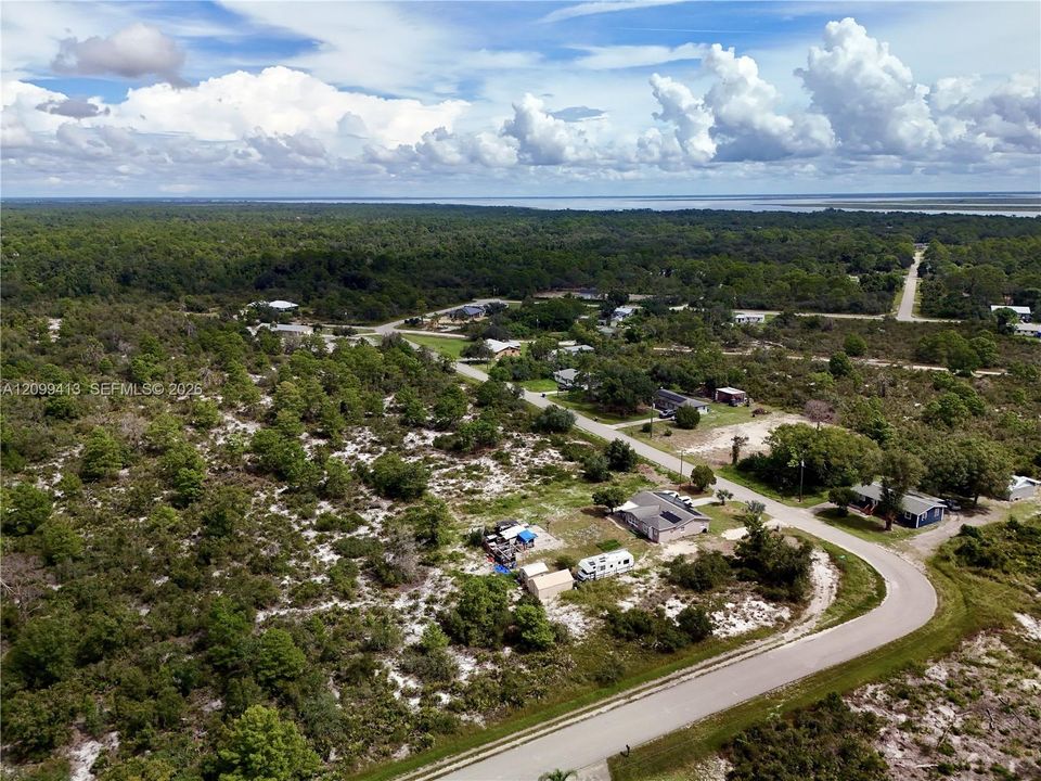 待售: $17,000 (0.26 acres)