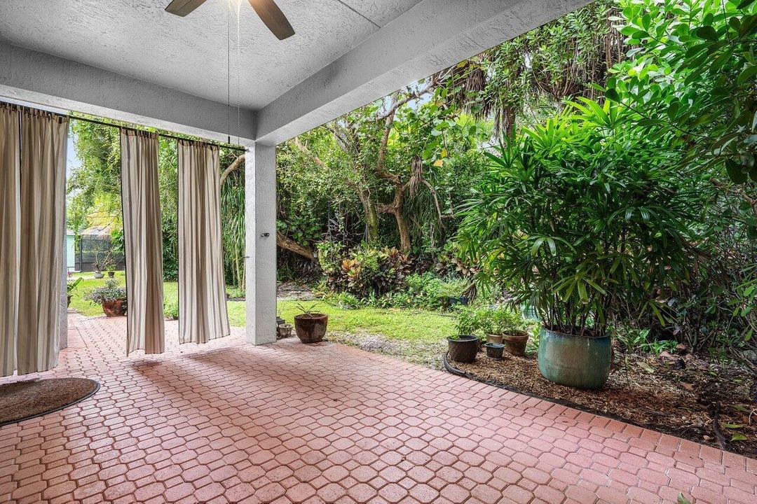 042-10CountryLakeTrail-BoyntonBeach-FL-3